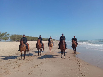 Despliega Guardia Estatal operativo en playa La Pesca durante Semana Santa
