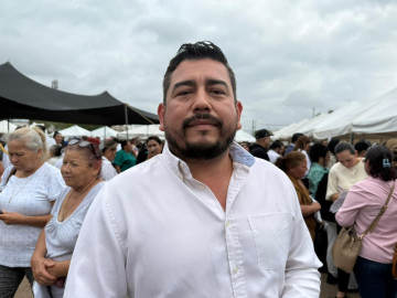 Hugo Chávez Herrera llega a Sebien