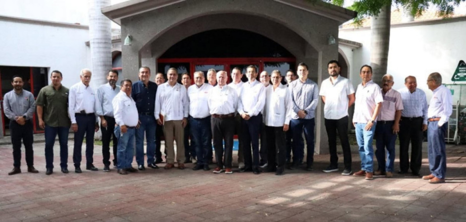 Promueve ITAVU alianza con la CMIC para impulsar vivienda con sentido social