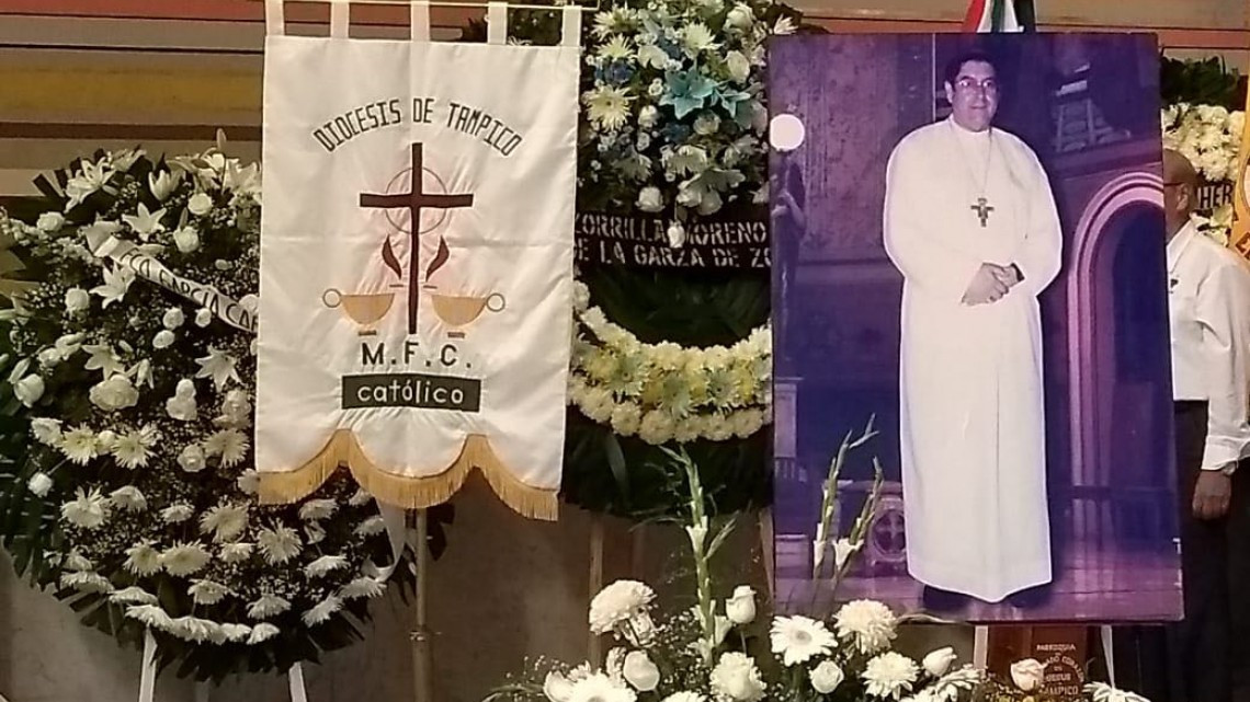 Dan último adiós al Obispo José Luis Dibildox Martínez