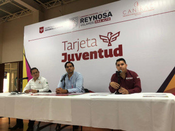 Presentan tarjetas juventud, ofrecerá descuentos en negocios 