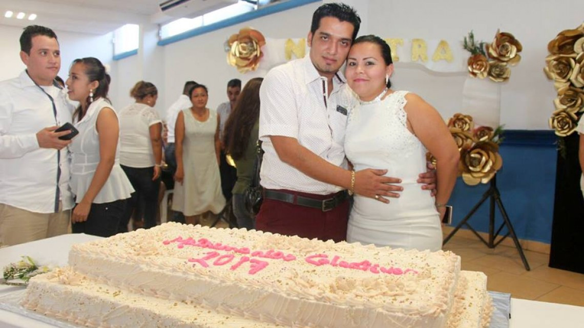 Realizan "Entrega de actas de matrimonios colectivos”