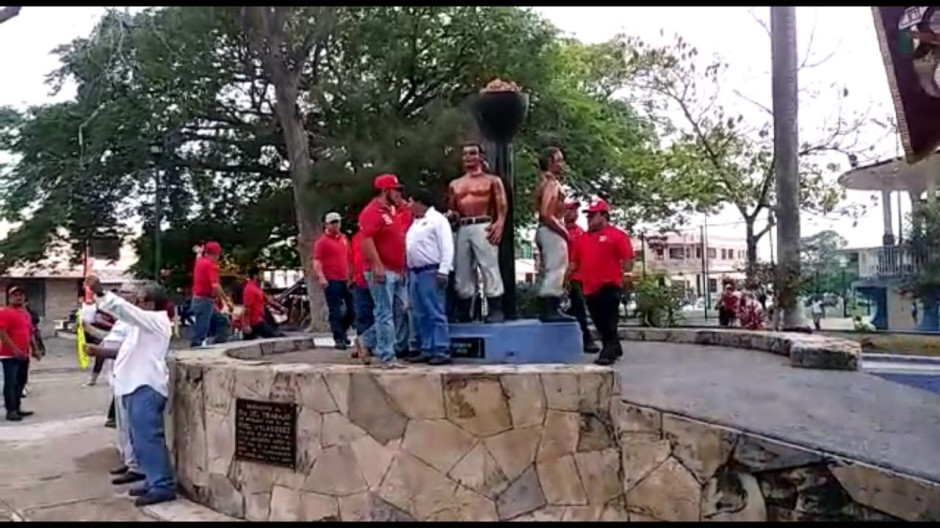 Ferrocarrileros exigen nuevo hospital del IMSS en la zona