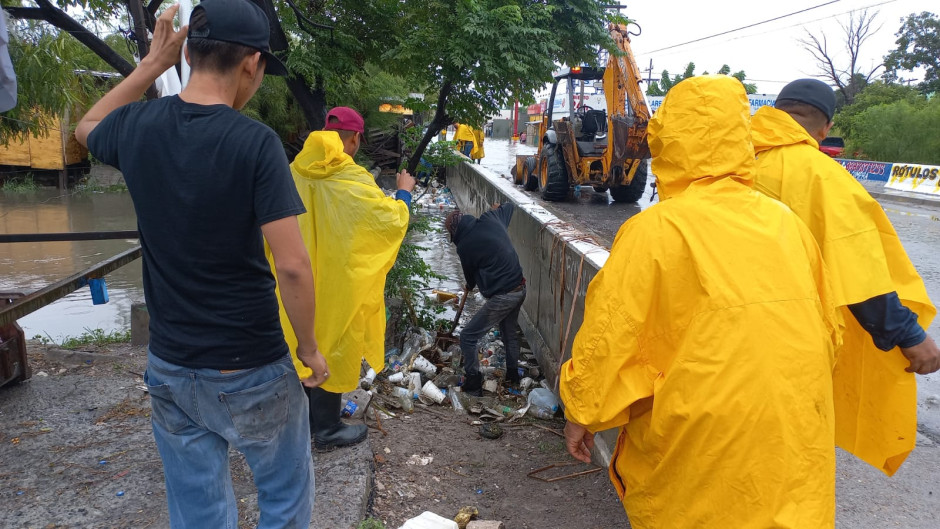 Intensifica Gobierno de Matamoros trabajos de desazolve en drenes