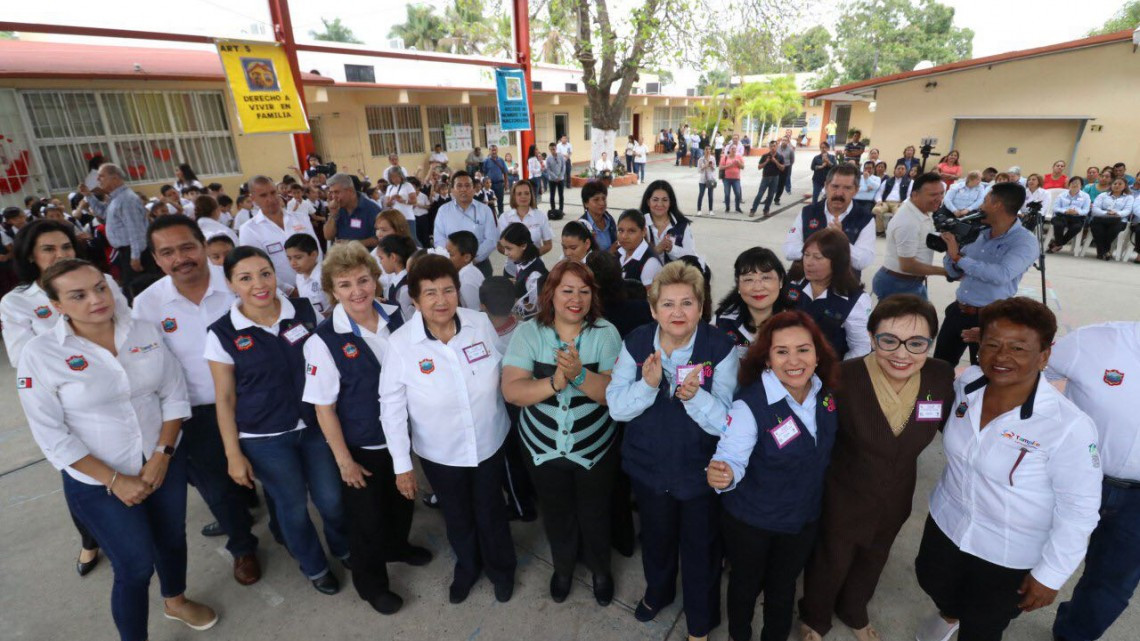 Toman protesta Ayuntamiento y DIF Tampico a Difusores Infantiles