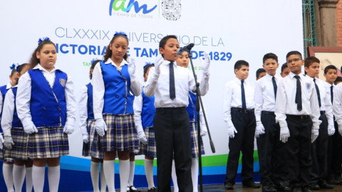 Andrés Zorrilla Moreno, asiste a la a ceremonia del 188 aniversario de la Victoria de Tampico