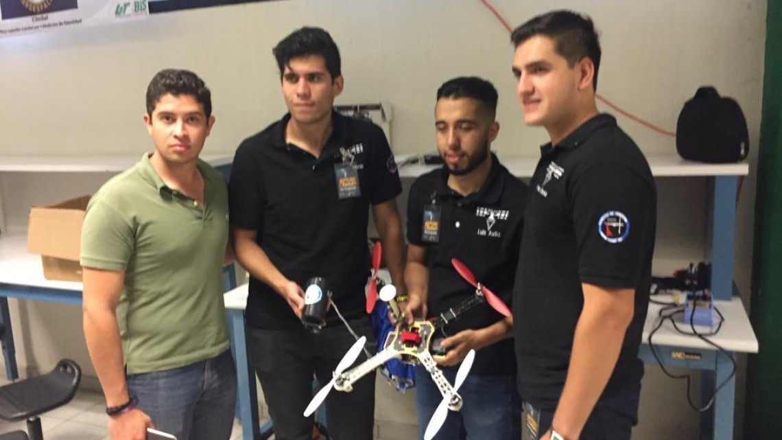 Estudiantes diseñan satélites para medir distintos componentes en el aire