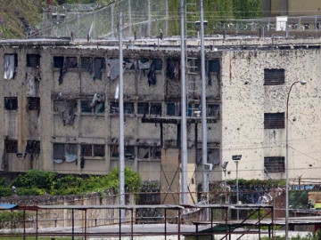 Riña en carceles de Venezuela deja 37 muertos y 14 heridos 