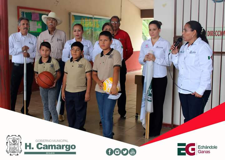 Inicia construcción de aula