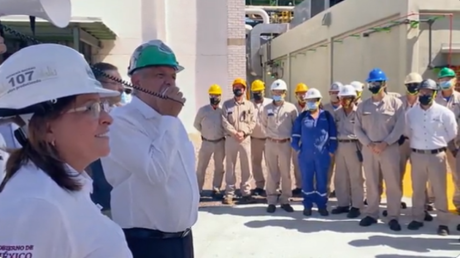 Supervisa AMLO refinería Francisco I. Madero en Ciudad Madero 