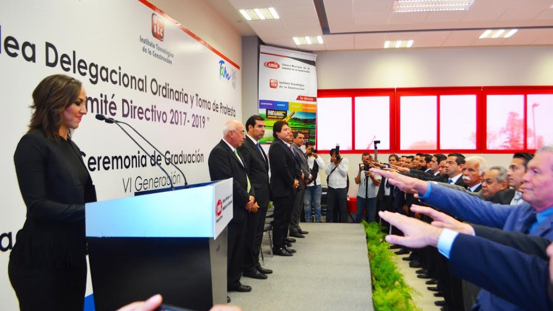 Se reúne Obras Públicas con CMIC