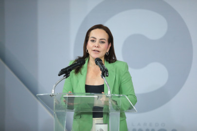 Invita Carmen Lilia Canturosas a inscribirse en talleres de oficio UNE