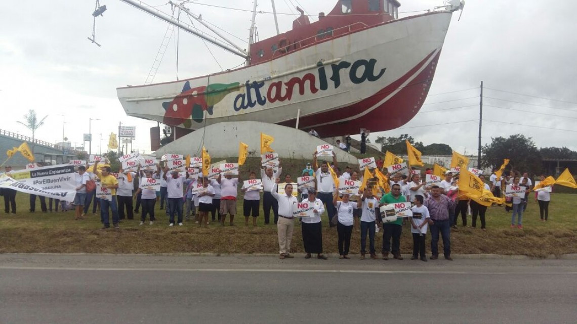 Protestan perredistas en contra del gasolinazo en sur de Tamaulipas 