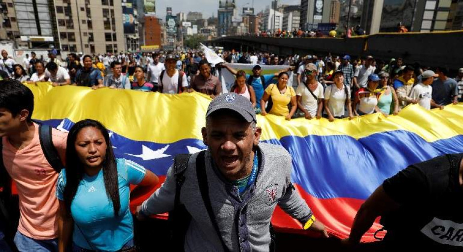 ONU insta a Venezuela a permitir la oposición en referendo