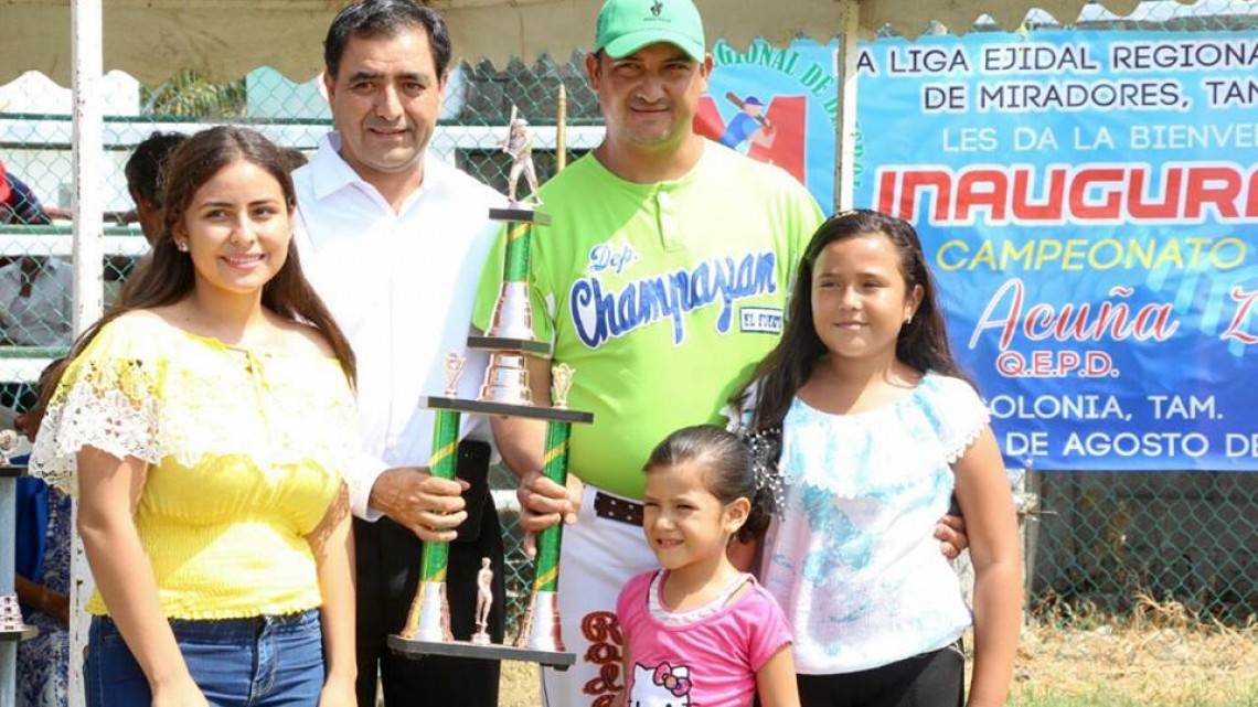 Amparán Cruz asiste y preside torneos de Beisbol