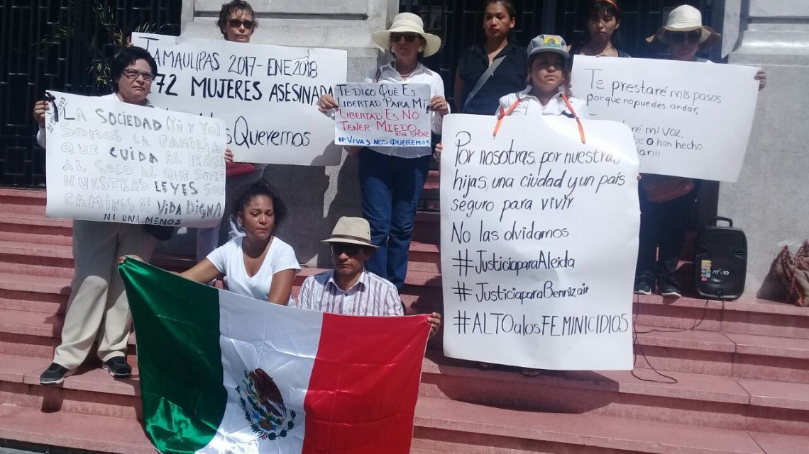 Mujeres marchan exigiendo justicia por Benazir y Aleida