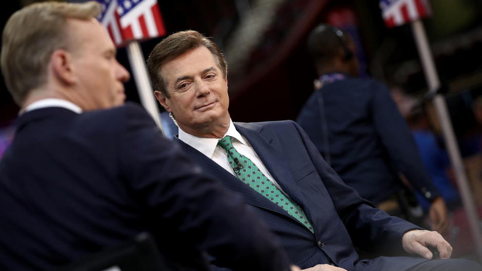 Catea FBI casa de ex director de campaña de Trump