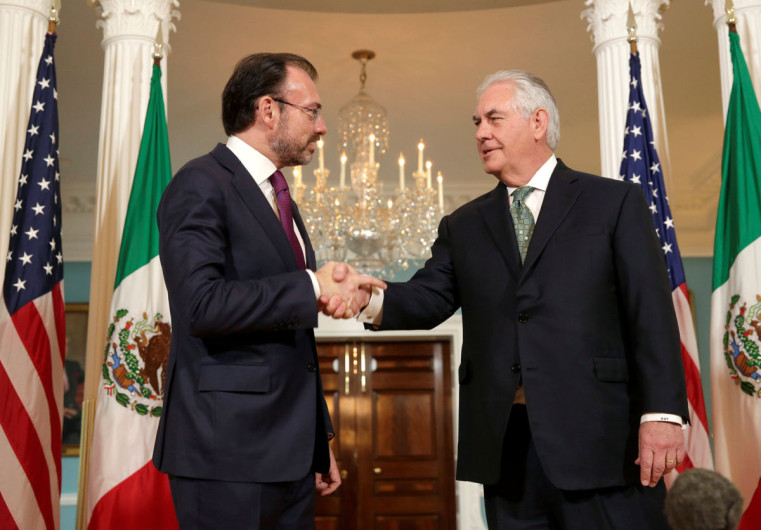 Videgaray y Tillerson deciden ayudar a Venezuela