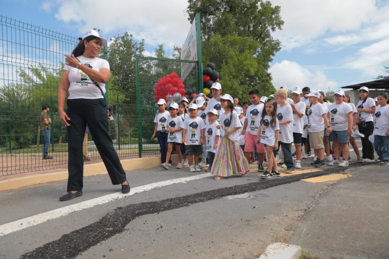 Reapertura gobierno municipal parque vial con campamento para menores