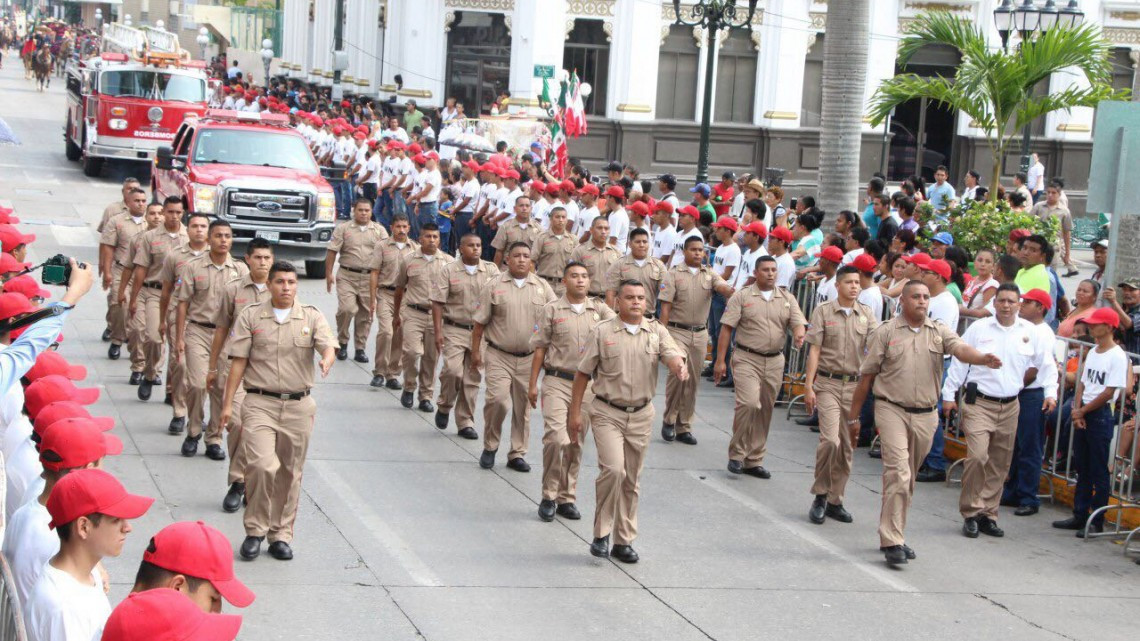 Un éxito el desfile por la Independencia de México en Tampico