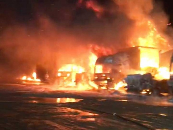 Incendian más de una docena de autobuses en Chile 