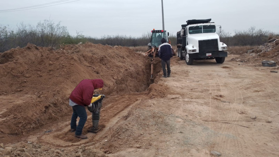 Trabaja COMAPA en rehabilitación del subcolector Zeus en el poniente de la ciudad