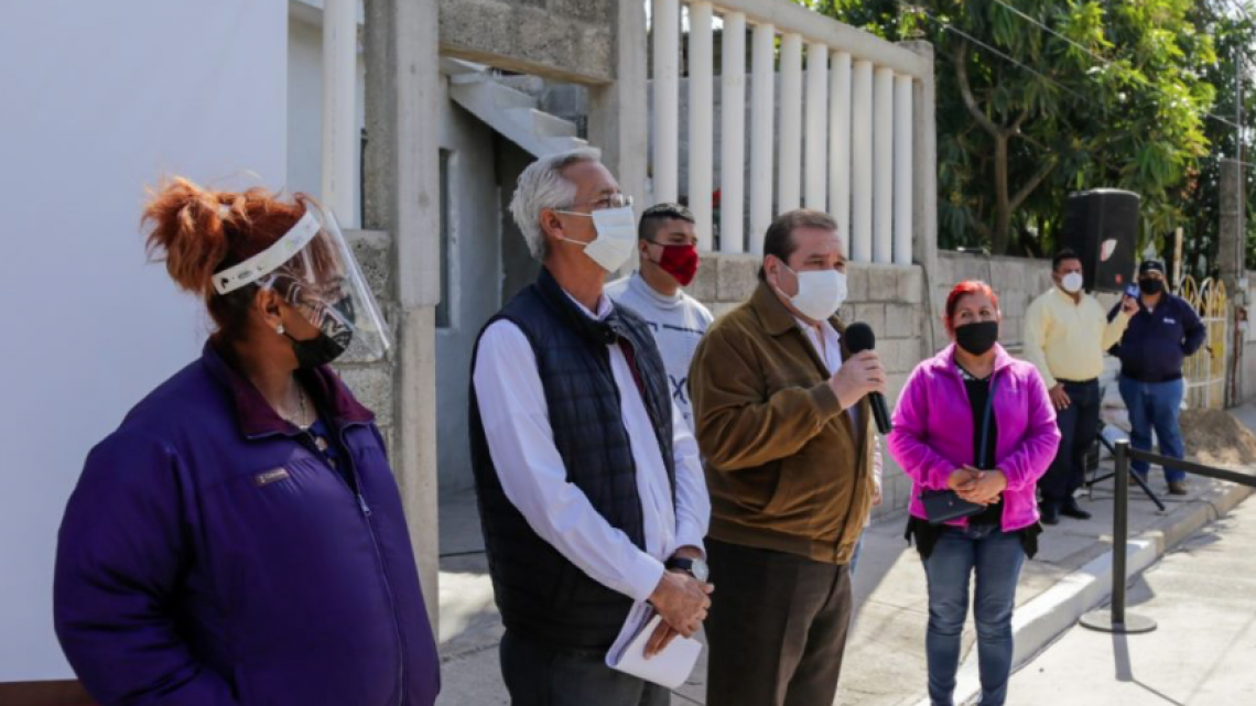 Combaten en Ciudad Madero el rezago social con entrega de más techos firmes