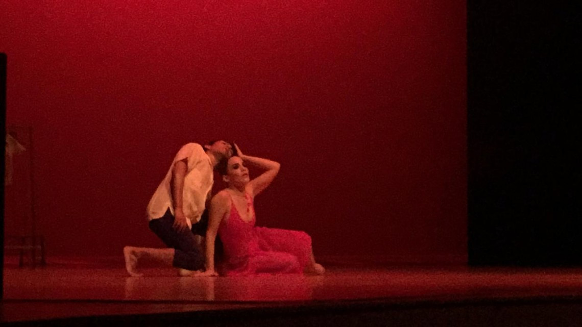 Celebra con éxito sus 15 años "Una petenera, petenera"