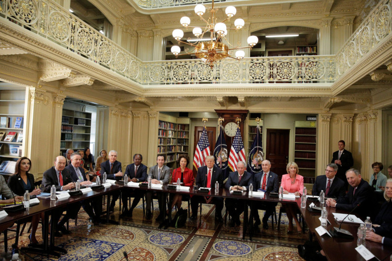 Promete a empresarios Trump  'sorpresas agradables' en el TLCAN