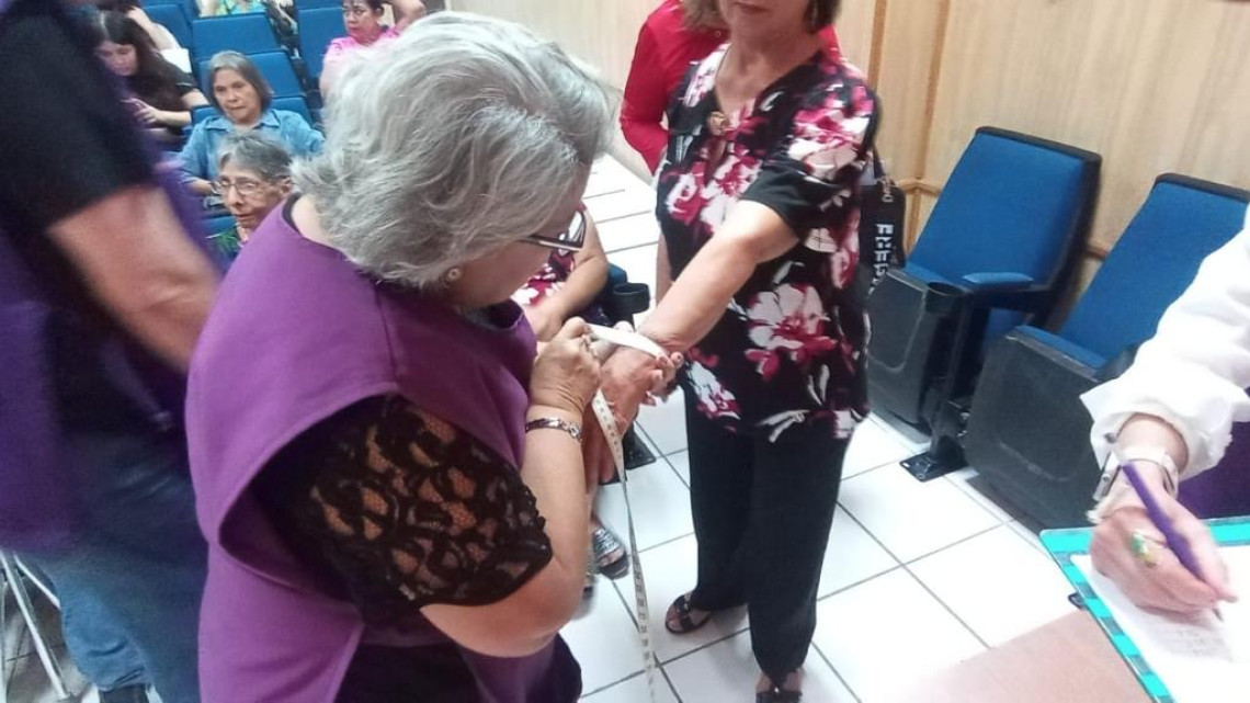 Conmemora Lazo Rosa, 15 Años de lucha contra el cáncer de mamá