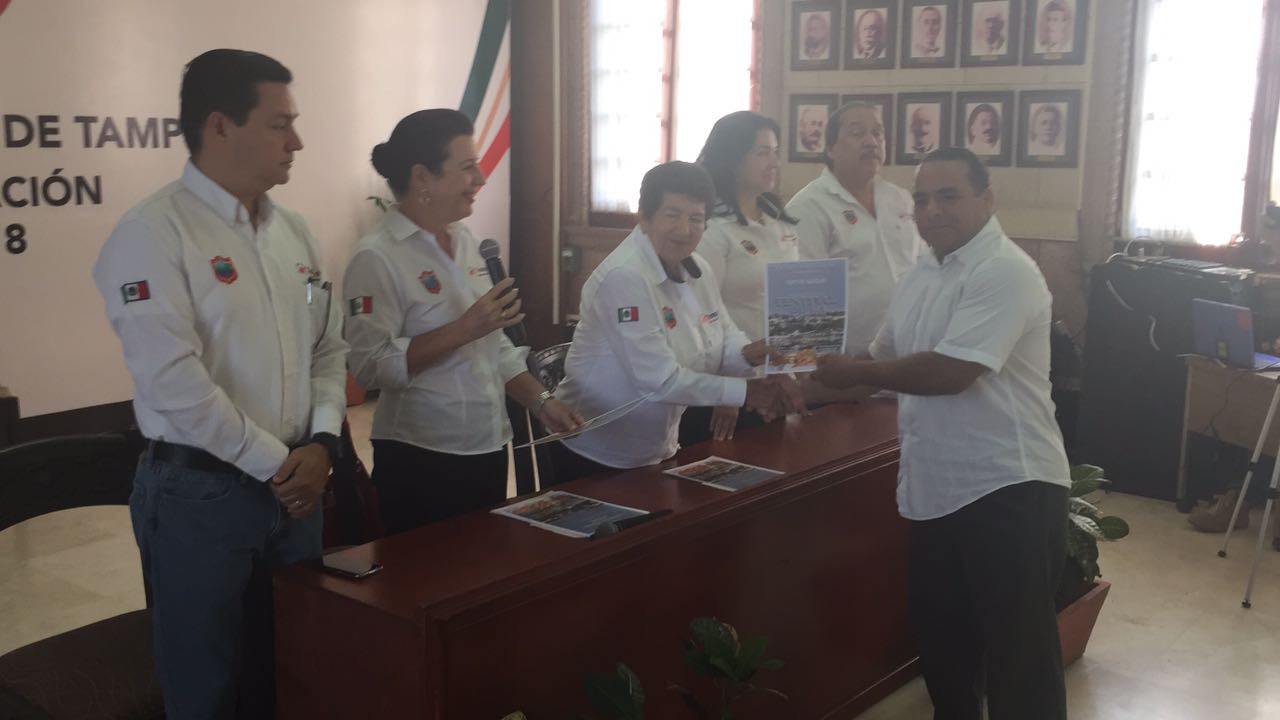 Reconoce Tampico a los expositores del Festival de la Torta