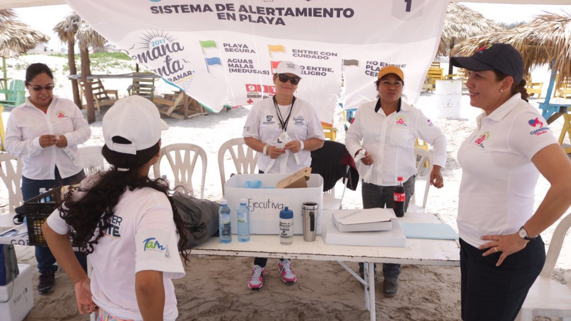 Presidenta del DIF Ciudad Madero exhorta a turistas sumarse a la limpieza de la playa