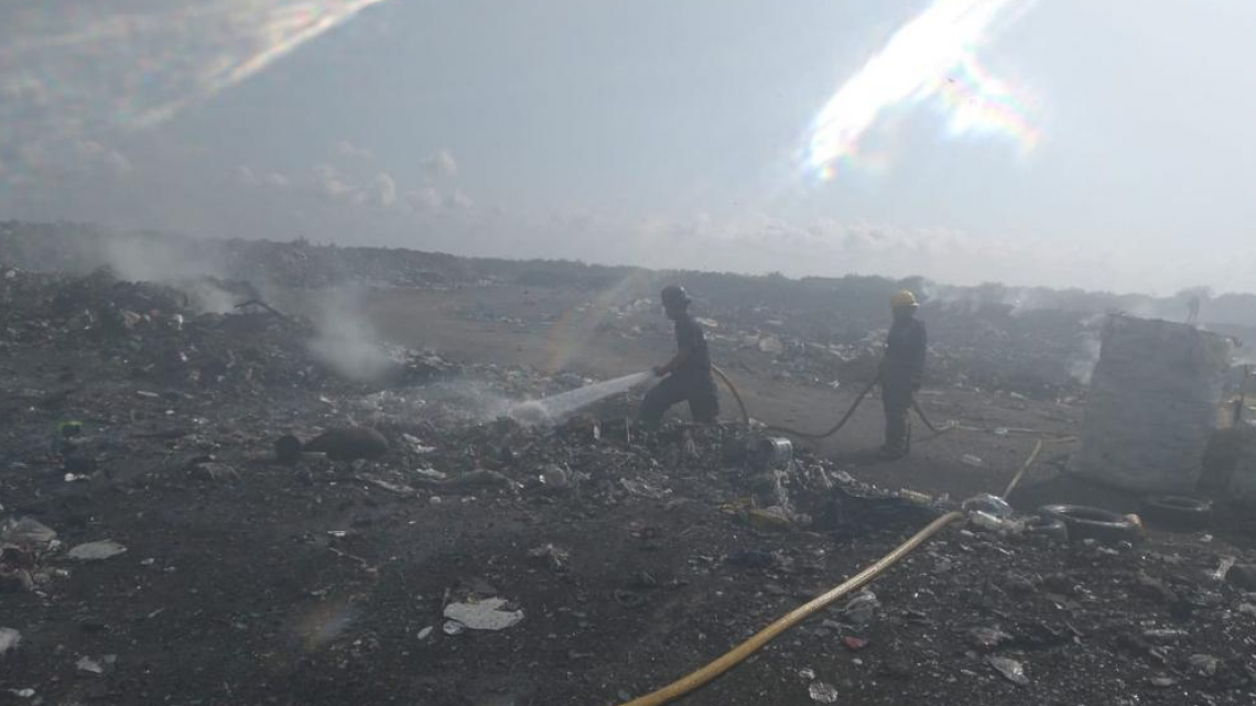 Atiende Protección Civil incendio de basurero Las Calabazas 