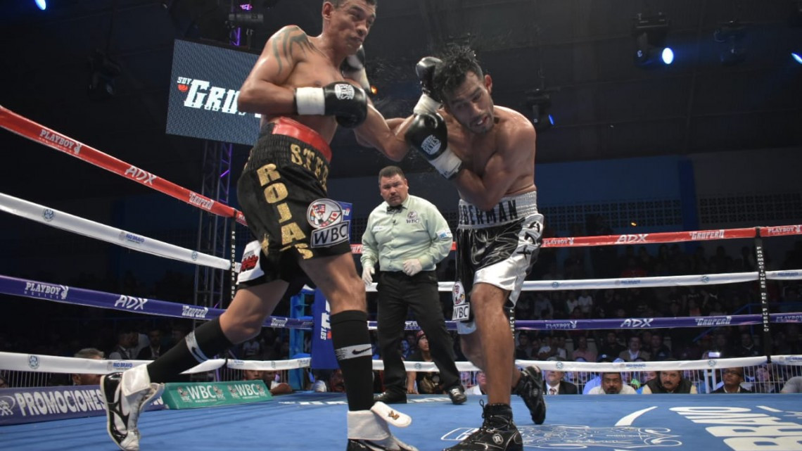 Expectacular noche se vivió en Río Bravo con sábado de Box 