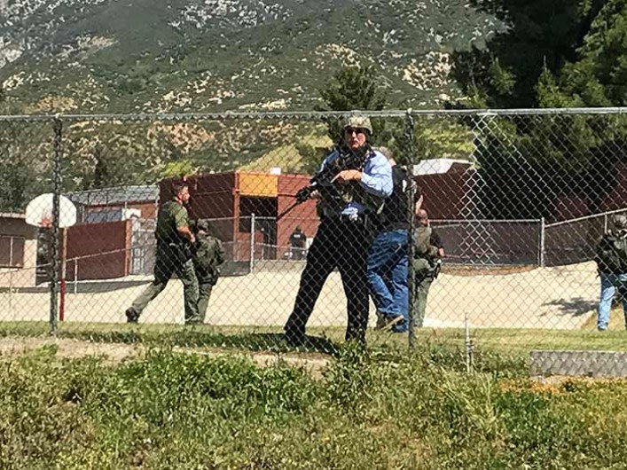 Deja al menos 4 muertos y 2 heridos tiroteo en una escuela de San Bernardino