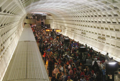 Fallas mecánicas ocasionan caos en Metro de Washington