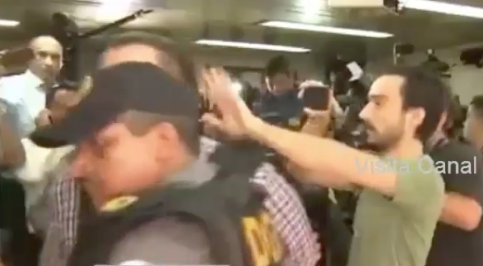 Descubren a la persona que "zapeo" a Javier Duarte