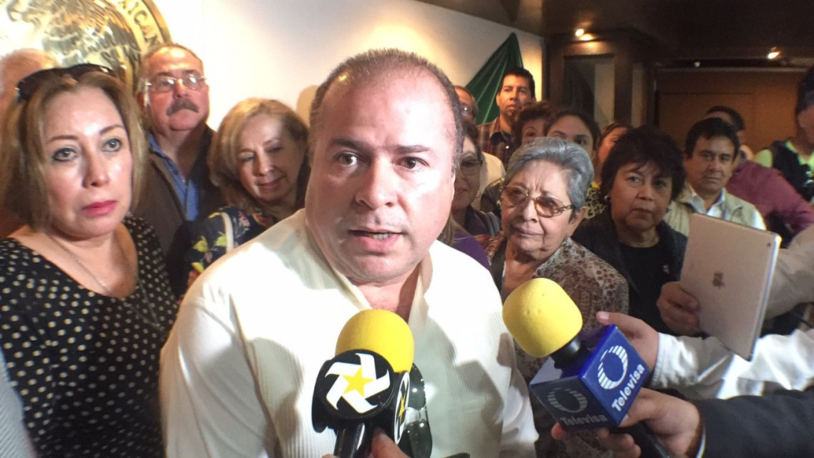 Después de 30 años tendrán luz en Fraccionamiento fundadores