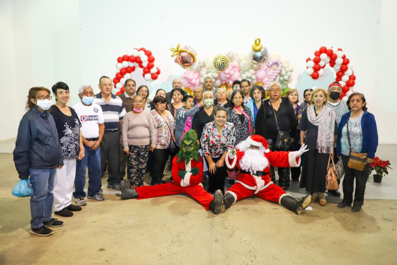 Realiza DIF Reynosa Posada Navideña Adulto Activo 2022