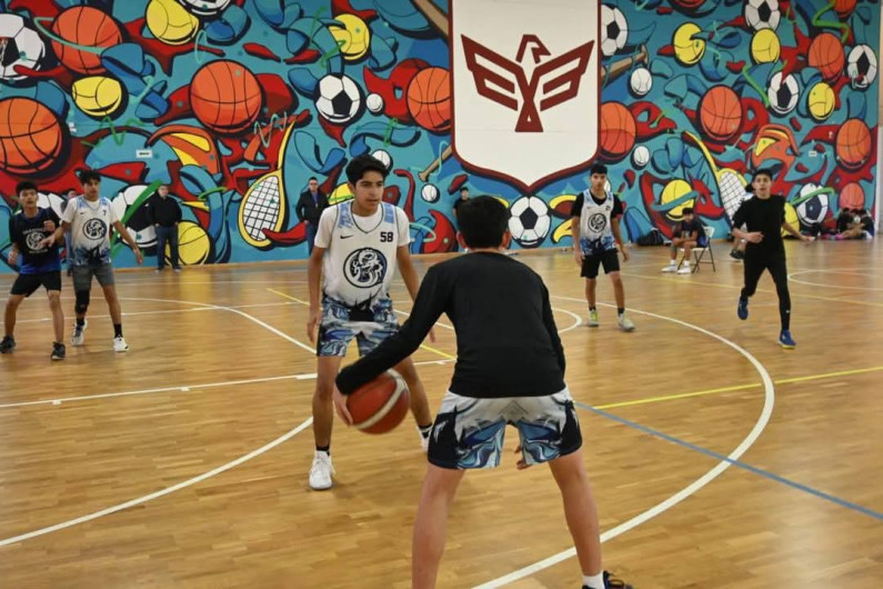 Invita Alcalde de Reynosa a inscribirse en Básquetbol que imparte el IMD