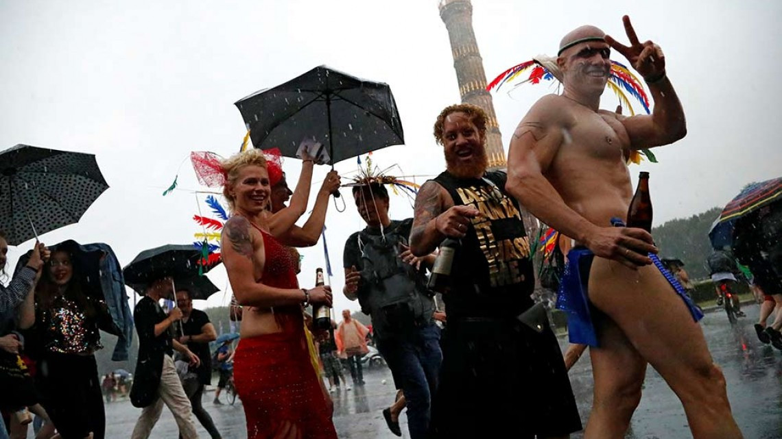 Miles de personas asiste a festival en Berlín