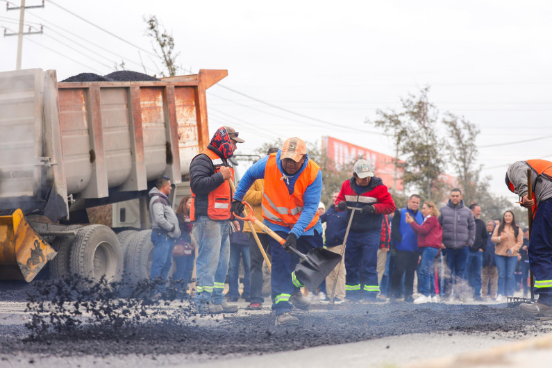 Inició Alcalde Carlos Peña Ortiz Programa de Rehabilitación asfáltica en bulevar Puerta Del Sol 