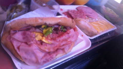 Buscan que el 4 de septiembre sea el día de la torta de la barda