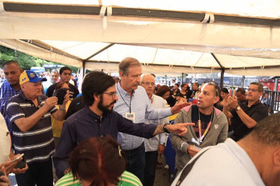 Es declarado 'persona non grata' Vicente Fox en Venezuela