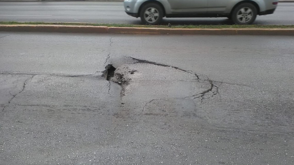 Se registra hundimiento en la avenida Hidalgo