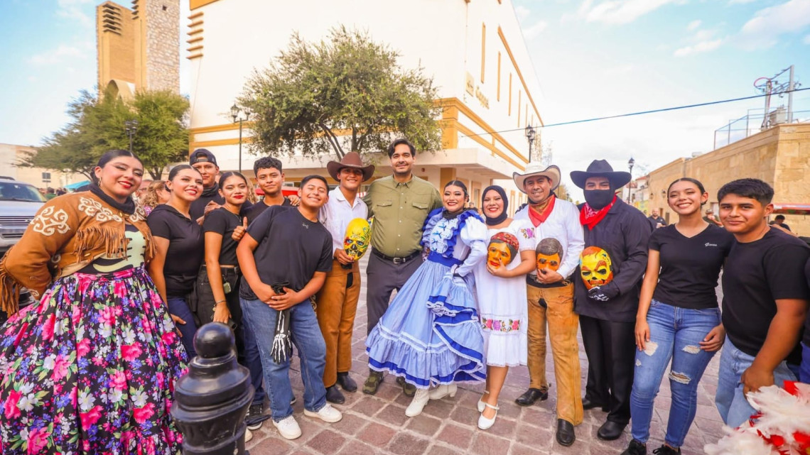 Festejó Alcalde “Xantolo 2025” con Subdirector del Instituto Nacional de Pueblos Indígenas y más de 10 Mil asistentes