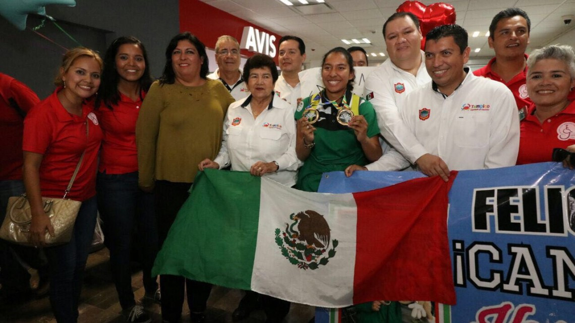 Alcaldesa recibe a Karla Sofía Cárdenas medallista de oro en Sao Paulo 2017