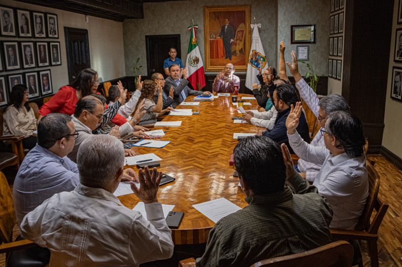 Encabeza alcalde Dr. Rubén Sauceda sesión de Consejo de Mejora Regulatoria; avalan actualización de dos reglamentos