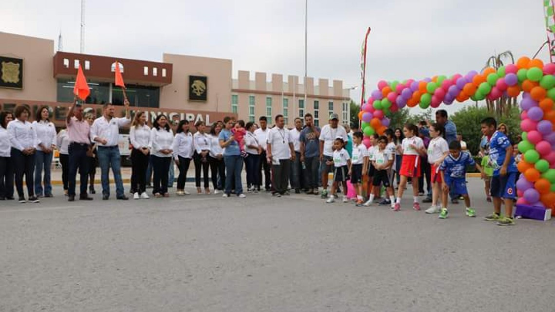 Realizan "1, 2 y 3 K" por “Semana de los niños”