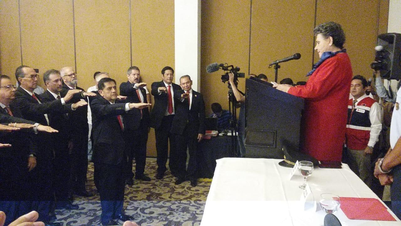 Toman protesta a la nueva mesa directiva del patronato Cruz Roja